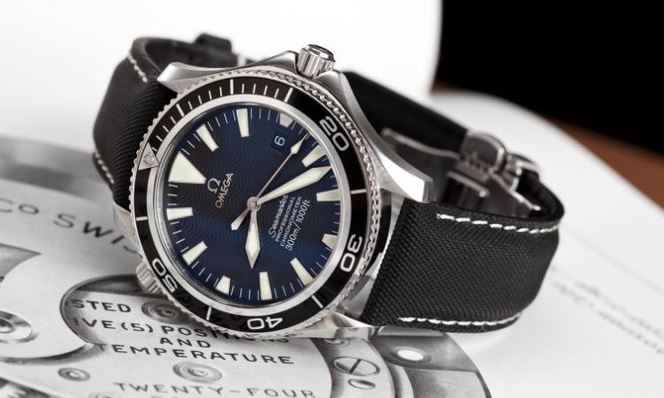 欧米茄机芯快慢调节(如何正确调整时间精度)（图）